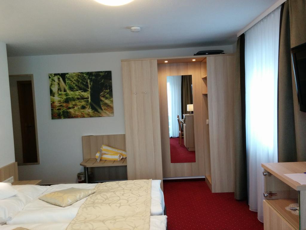 Wellness Hotel Garni Krone Baiersbronn Eksteriør bilde